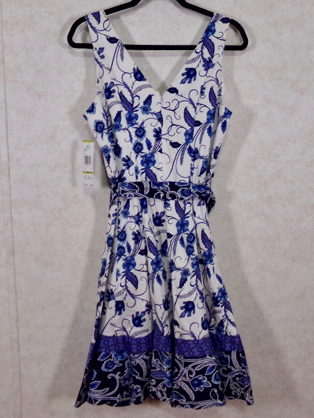 NWT Nine West Blue Combo Dress, Lined, VNeck & Back, Slight Streatch,Bk Zip Sz14 - Picture 5 of 13